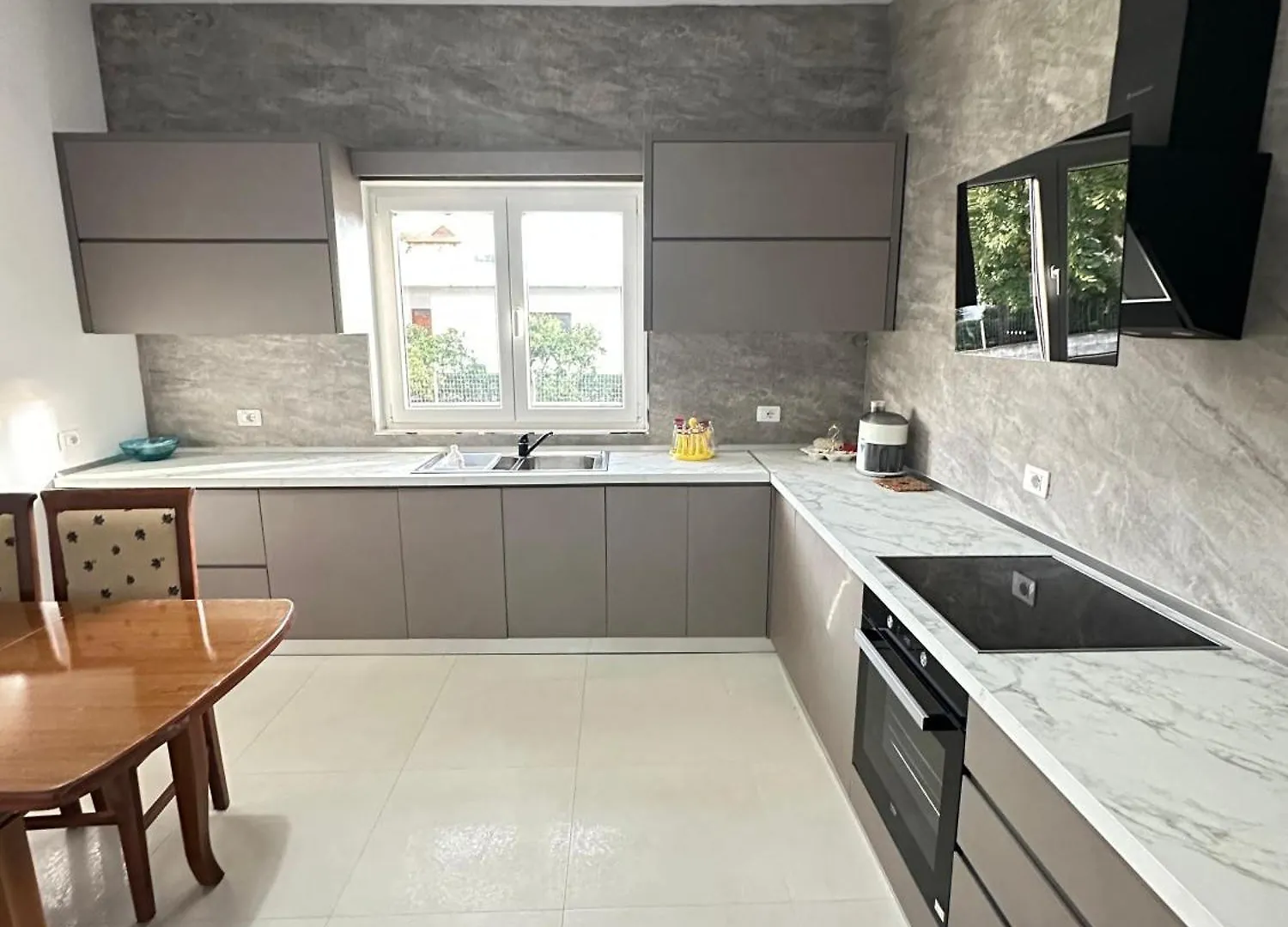 C Villa Berat